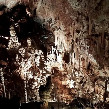 Mas Dionysos Feriehus *